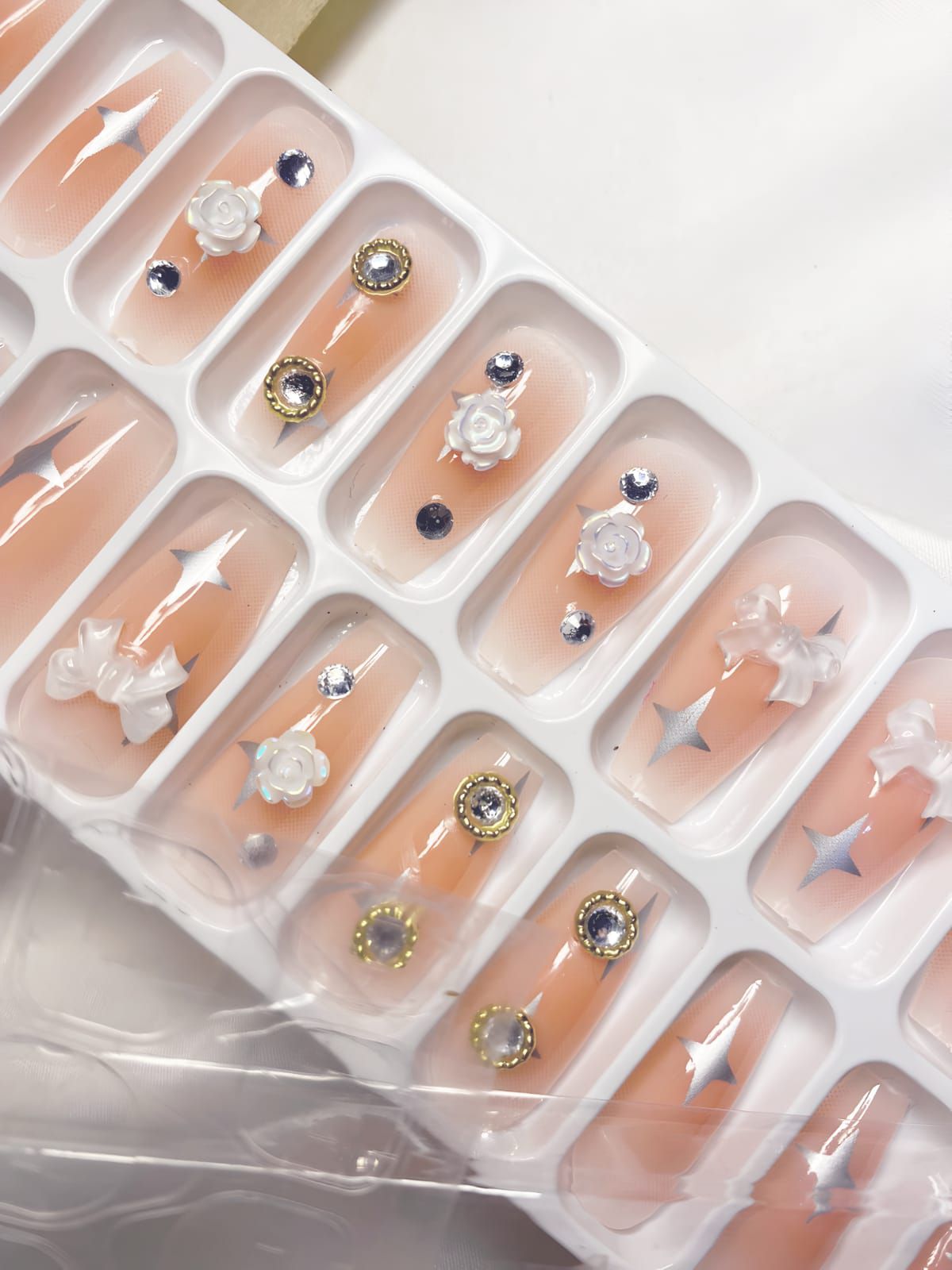 24-piece Nail Crystal Pearl Set