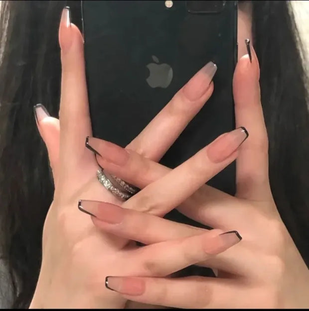 2 Set Hott Nails 💅